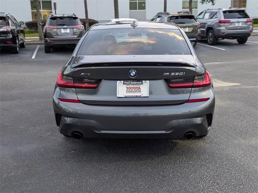 2021 BMW 330 i xDrive