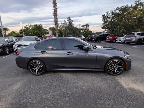 2021 BMW 330 i xDrive