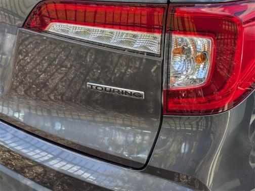 2020 Honda Pilot Touring 7-Passenger