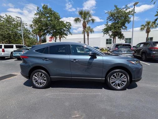 2023 Toyota Venza XLE