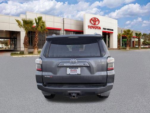 2018 Toyota 4Runner SR5