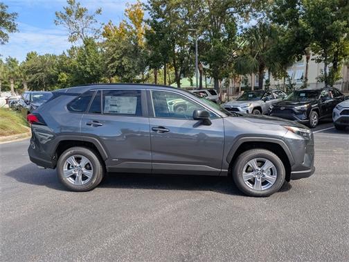 2025 Toyota RAV4 Hybrid LE