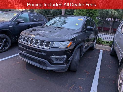 Diamond Black Crystal Pearlcoat 2019 Jeep Compass Sport