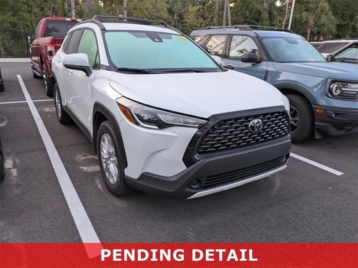 2022 Toyota Corolla Cross LE