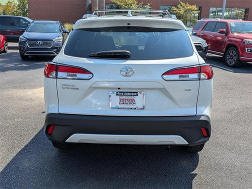 2022 Toyota Corolla Cross LE