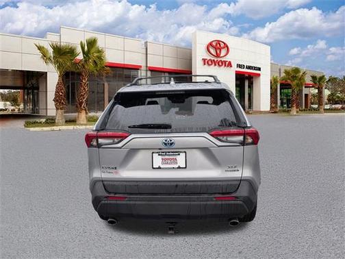 2021 Toyota RAV4 Hybrid XLE Premium