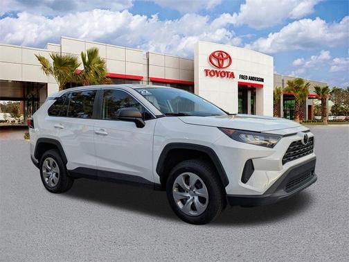 2022 Toyota RAV4 LE