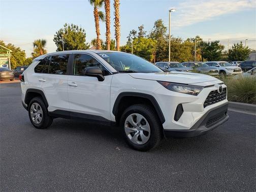 2022 Toyota RAV4 LE