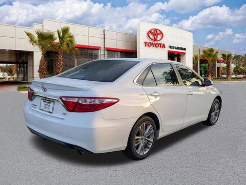 2017 Toyota Camry SE