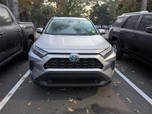 2022 Toyota RAV4 Hybrid XLE