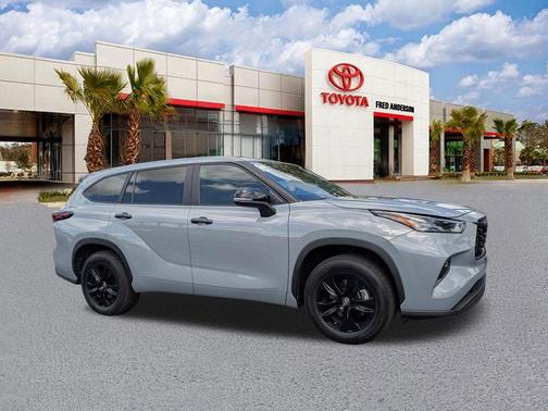 Cement 2024 Toyota Highlander Hybrid LE