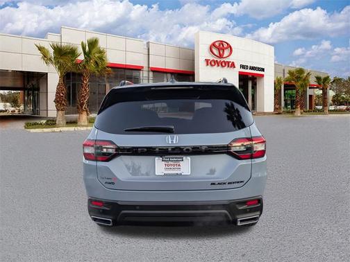 2025 Honda Pilot Black Edition