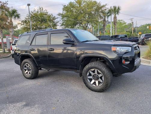 Midnight Black Metallic 2019 Toyota 4Runner TRD Off Road