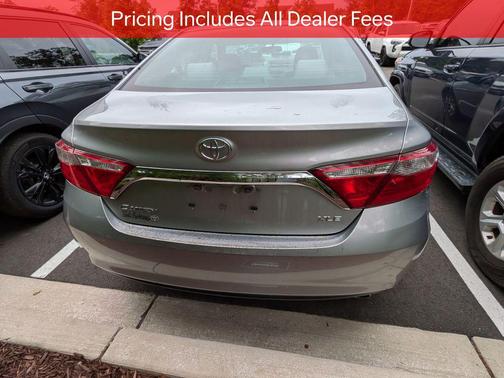 Celestial Silver Metallic 2017 Toyota Camry XLE