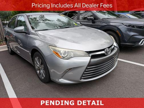 Celestial Silver Metallic 2017 Toyota Camry XLE