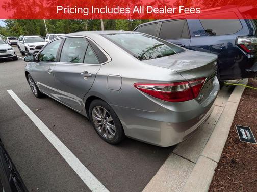 Celestial Silver Metallic 2017 Toyota Camry XLE