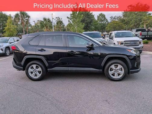 Midnight Black Metallic 2020 Toyota RAV4 XLE