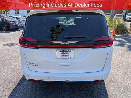 Bright White Clearcoat 2024 Chrysler Pacifica Touring L