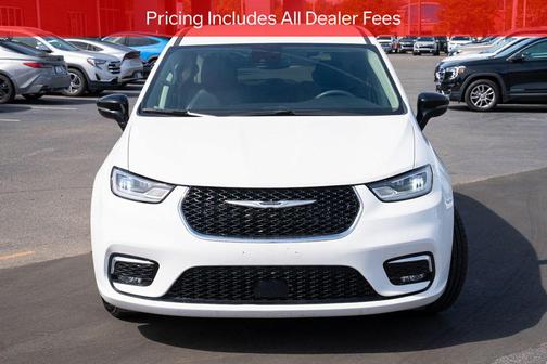 Bright White Clearcoat 2024 Chrysler Pacifica Touring L