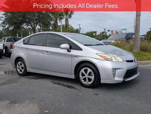 Classic Silver Metallic 2013 Toyota Prius Three