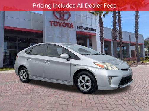 Classic Silver Metallic 2013 Toyota Prius Three
