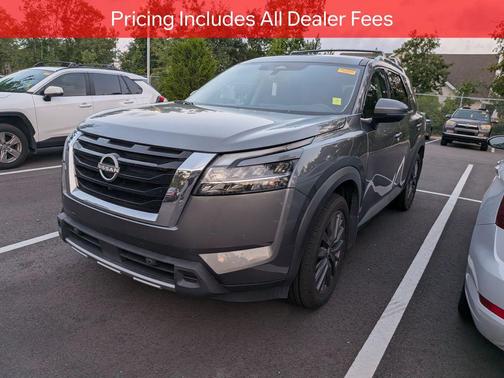 Gun Metallic 2024 Nissan Pathfinder SL FWD