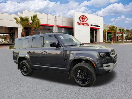 2025 Land Rover Defender 130 P400 S