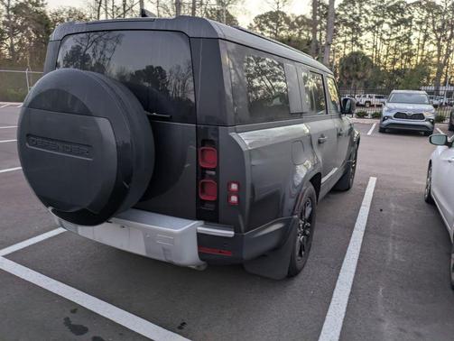 2025 Land Rover Defender 130 P400 S