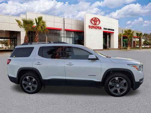 2017 GMC Acadia SLT-2