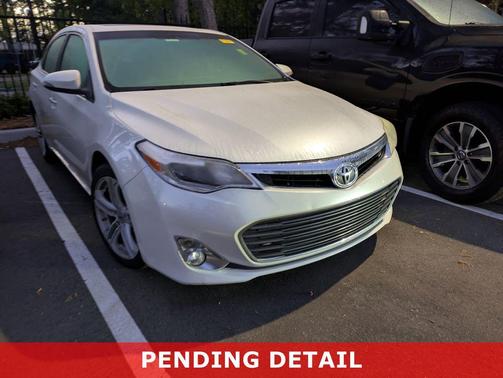 Blizzard Pearl 2013 Toyota Avalon Limited