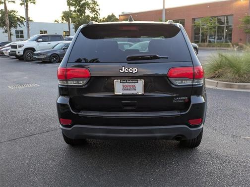 2016 Jeep Grand Cherokee Laredo