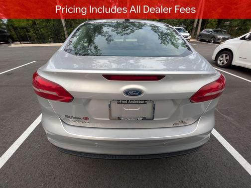 Ingot Silver 2016 Ford Focus SE