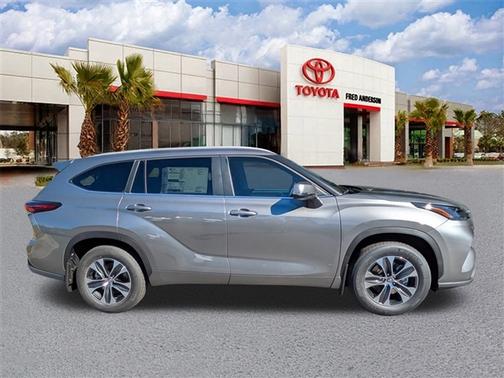 2026 Toyota Highlander XLE