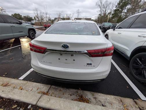 2018 Toyota Avalon Hybrid Limited