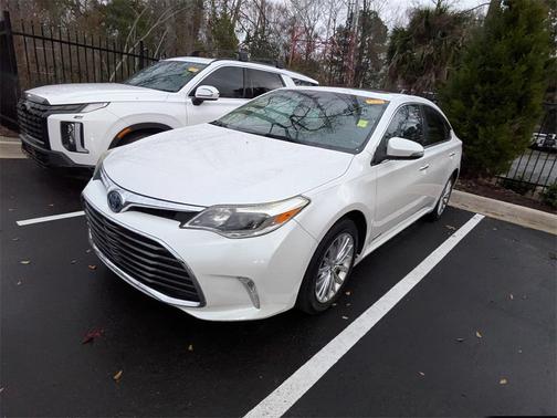 2018 Toyota Avalon Hybrid Limited