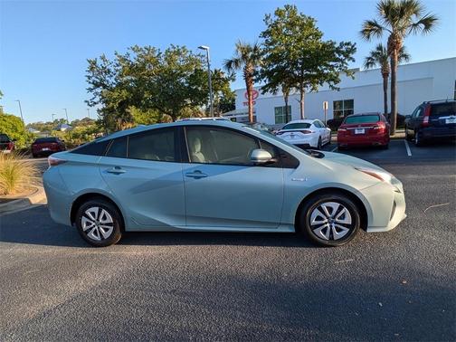 2018 Toyota Prius Four