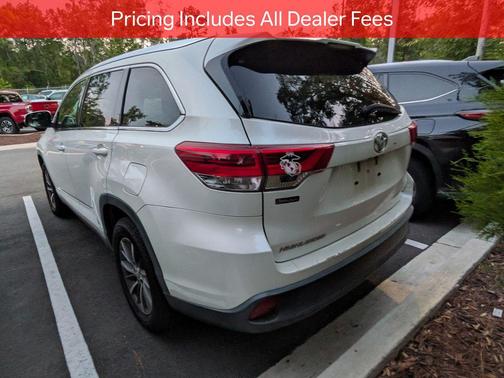Blizzard Pearl 2019 Toyota Highlander XLE