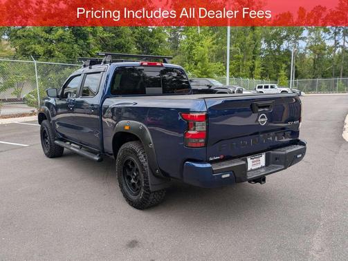 Deep Blue Pearl 2023 Nissan Frontier SV