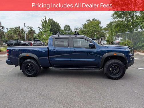 Deep Blue Pearl 2023 Nissan Frontier SV