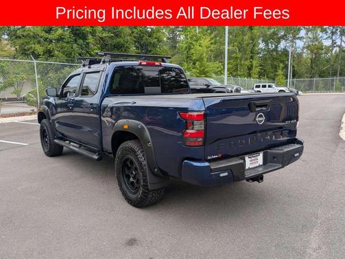 Deep Blue Pearl 2023 Nissan Frontier SV