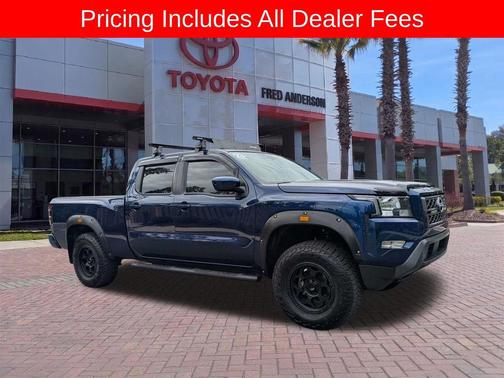 Deep Blue Pearl 2023 Nissan Frontier SV