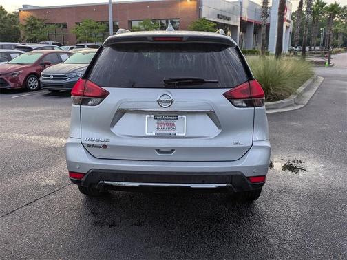 2020 Nissan Rogue SL