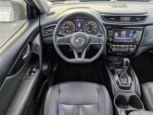 2020 Nissan Rogue SL