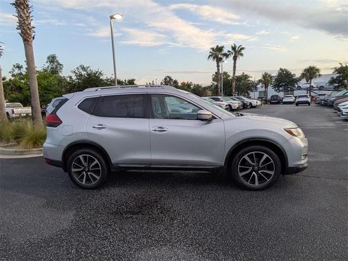 2020 Nissan Rogue SL