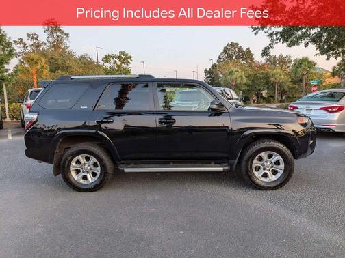 Midnight Black Metallic 2019 Toyota 4Runner SR5 Premium