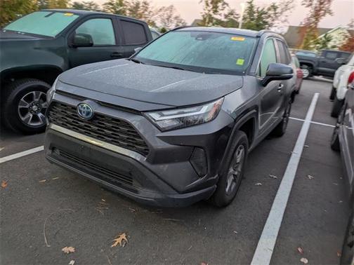 2022 Toyota RAV4 Hybrid XLE