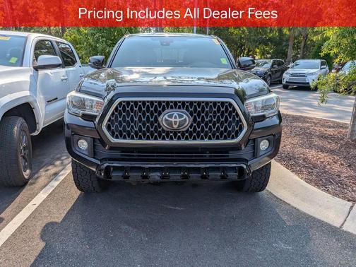 Midnight Black Metallic 2019 Toyota Tacoma TRD Off Road