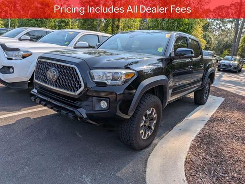 Midnight Black Metallic 2019 Toyota Tacoma TRD Off Road