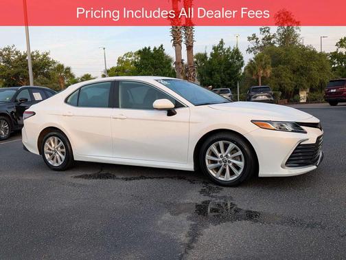 Ice Cap 2023 Toyota Camry LE