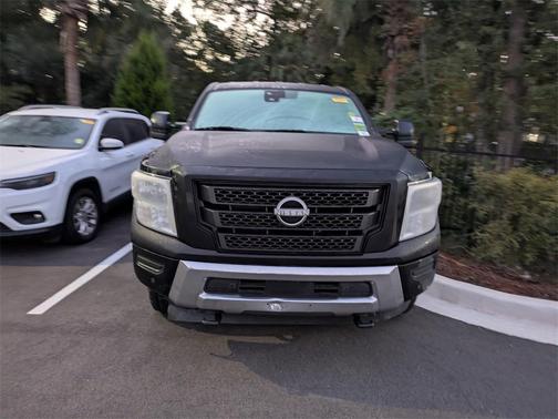 2023 Nissan Titan XD SV